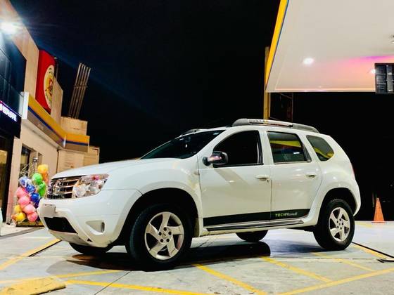 RENAULT DUSTER 2.0 DYNAMIQUE 4X2 16V FLEX 4P AUTOMÁTICO
